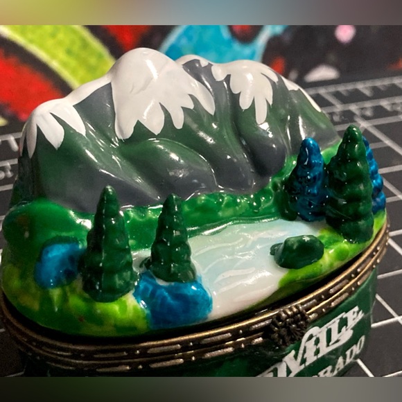 RARE Vintage Mountainside Stream Scene Limoges Style Hinged Trinket Box - Picture 11 of 12